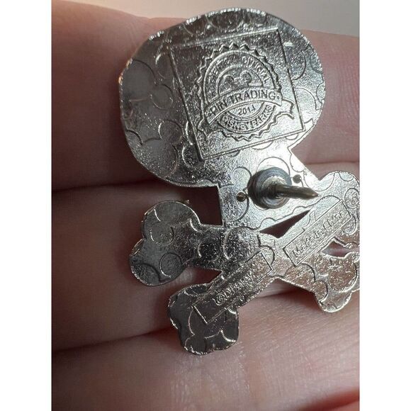 Disney Trading Pin Pluto Sugar Skull and Crossbones - Picture 5 of 6